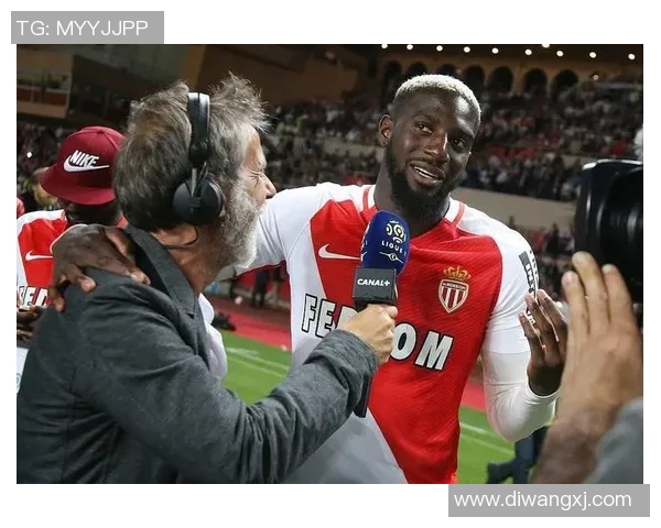 今夏足球转会窗十大重磅交易回顾 今夏足球转会窗十大重磅交易回顾