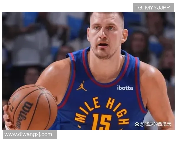 约基奇暖心举动登顶热搜引网友热议全网刷屏感动无数球迷 约基奇暖心举动登顶热搜引网友热议全网刷屏感动无数球迷